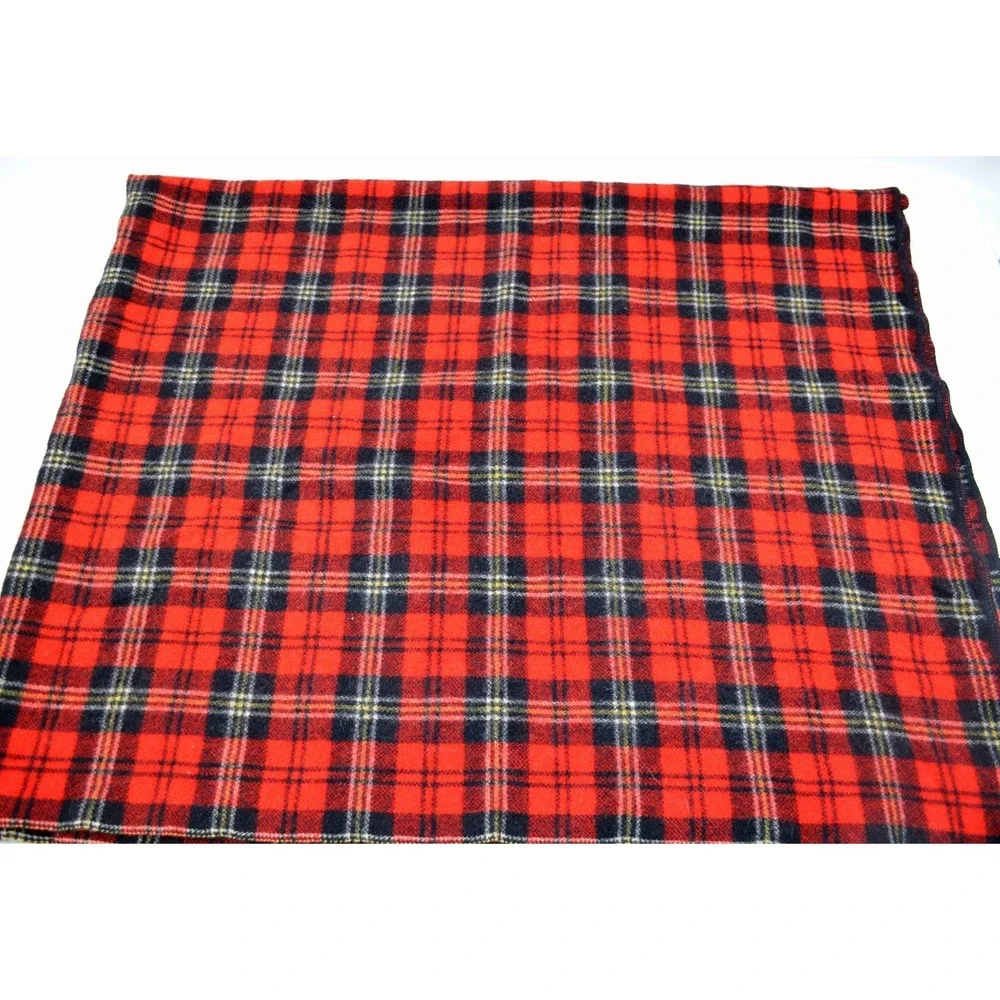 Vtg St Mary's Wool Blanket 82x64 Twin Sz‎ Red Black White Plaid Fieldcrest Mills